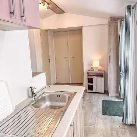 3 Bedroom De Pujol - Joycasa Campsite *